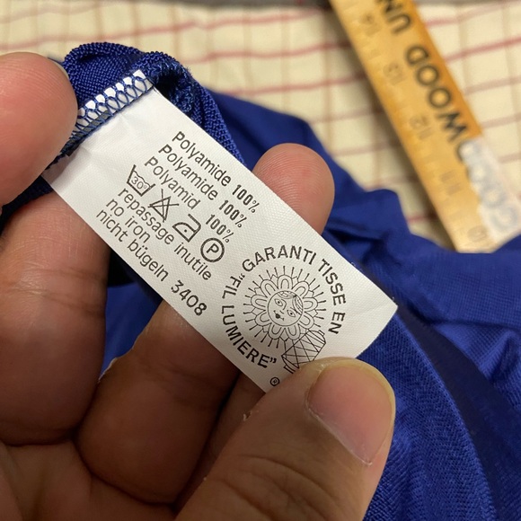 6- MONTAGUT PARIS Navy Floral POLYAMIDE V-Neck Top - Picture 5 of 8